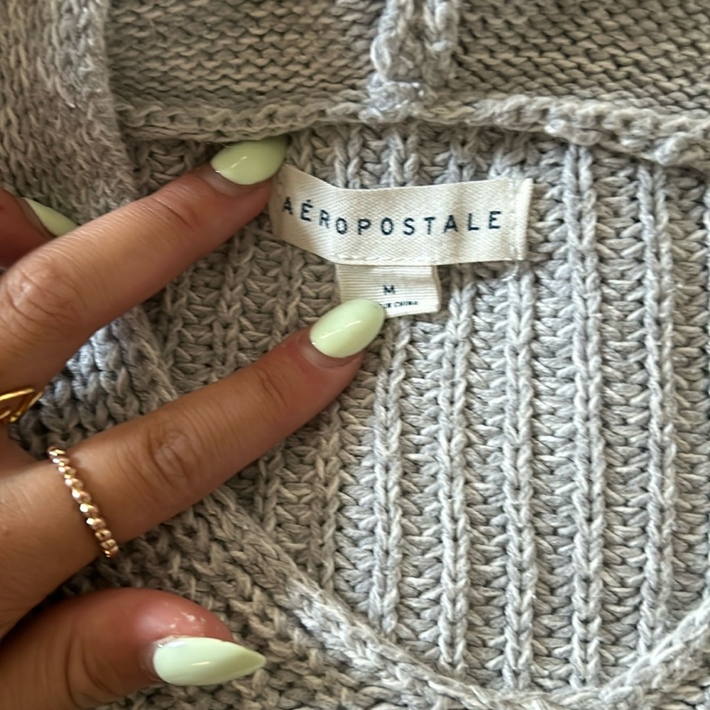 size medium, aeropastel gray sweater , cropped, great condition